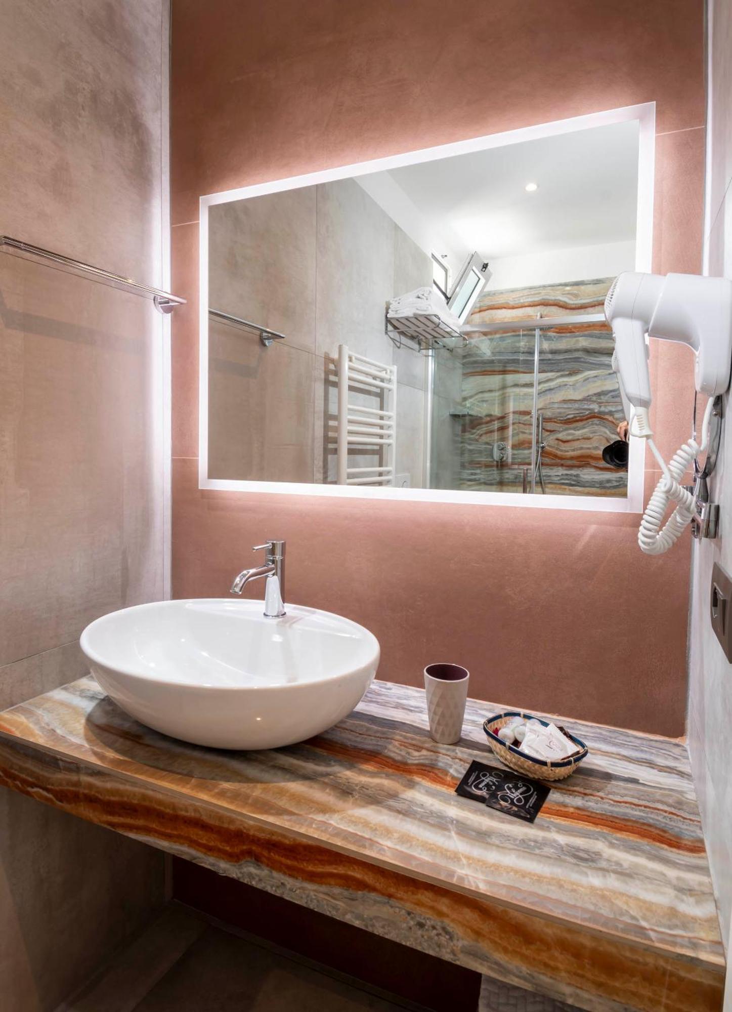 B&B Primrose Residence Hotel Ріміні Екстер'єр фото