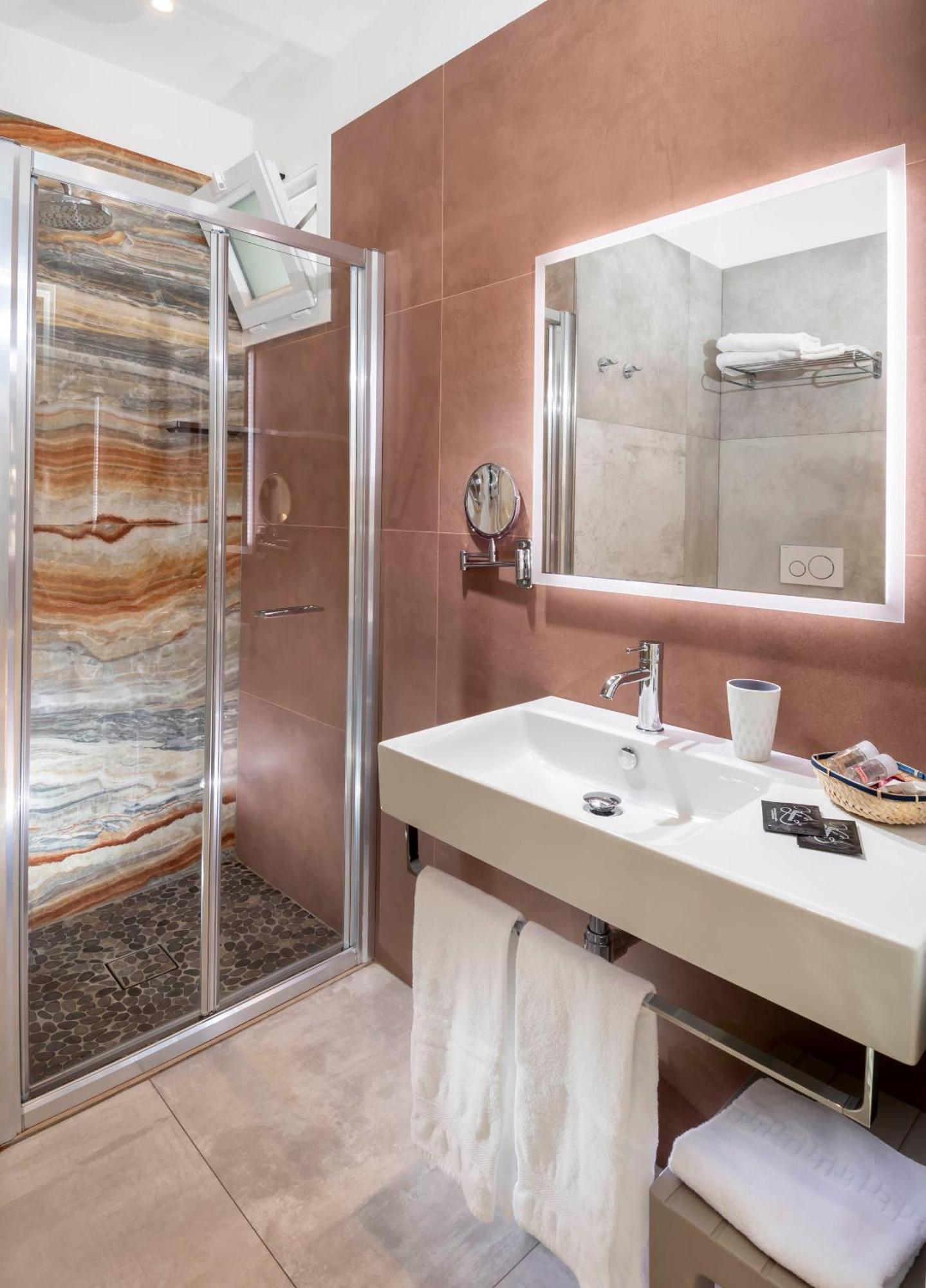B&B Primrose Residence Hotel Ріміні Екстер'єр фото