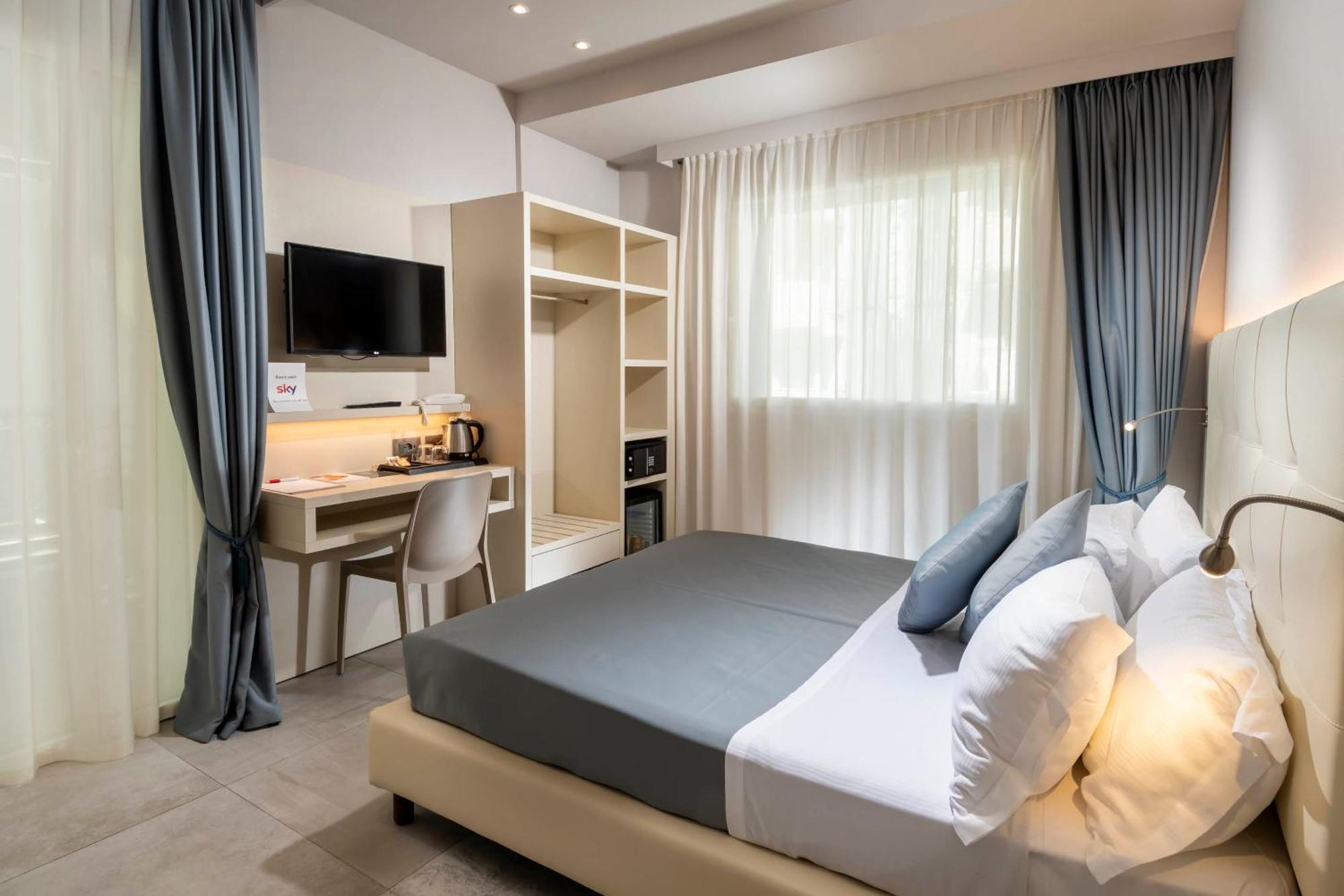 B&B Primrose Residence Hotel Ріміні Екстер'єр фото