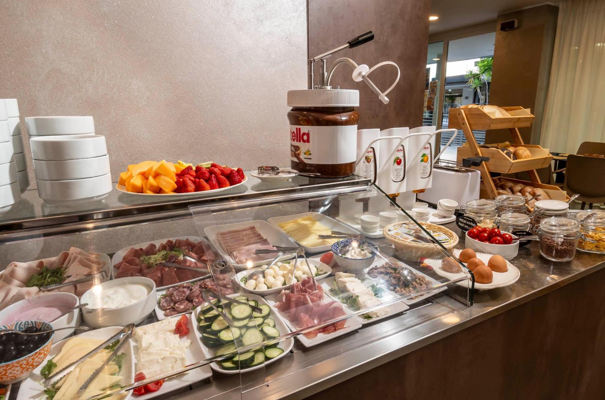 B&B Primrose Residence Hotel Ріміні Екстер'єр фото